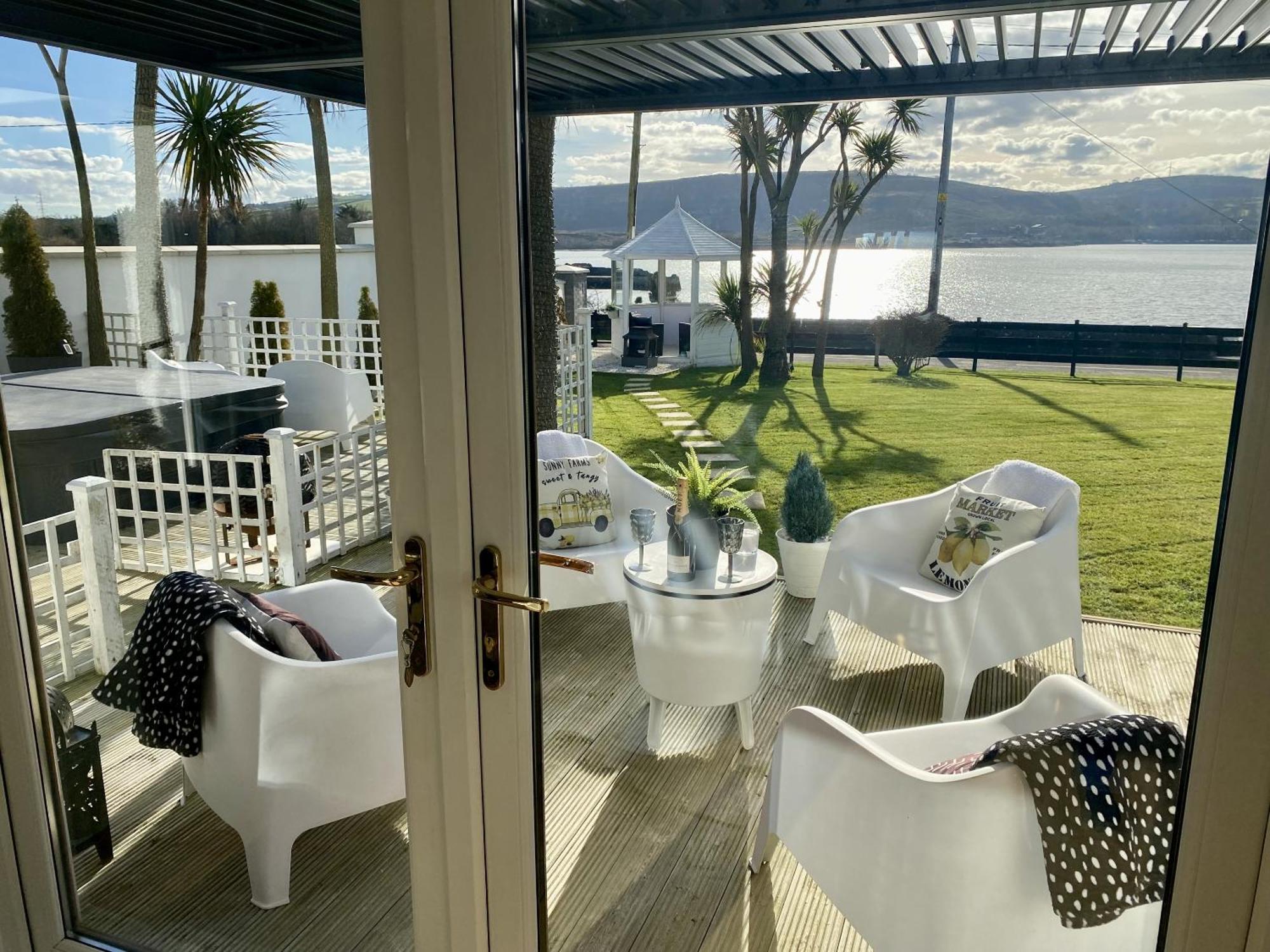 Millbay Seaview Cottage On The Island מראה חיצוני תמונה